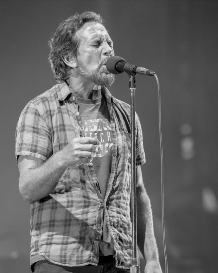 Watch: Pearl Jam Welcome Fan Help on “Won’t Tell” in Chicago